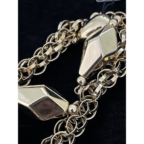 NWT New Vintage Trifari Charm Bracelet Gold Tone 7" - Picture 6 of 6